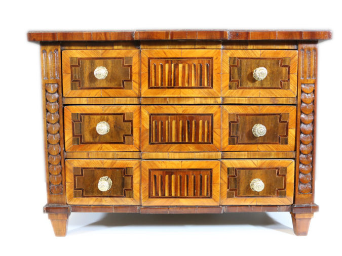 Classicism miniature Chest