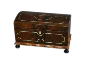 Baroque chest